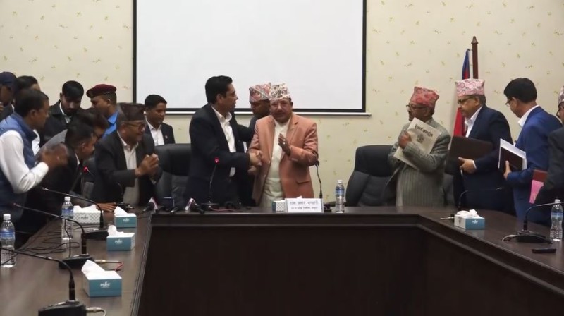 पूर्व माओवादी नेता चन्द नेतृत्वको पार्टी दल दर्ताका लागि निर्वाचन आयोगमा